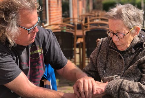 Bericht Amsterdam: Vrijwillige inzet in de sociale benadering dementie bekijken